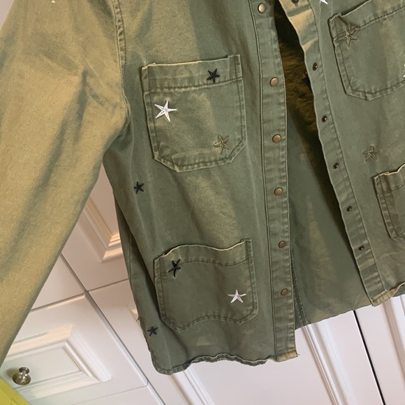 John + Jenn Star shirt/jacket - Picture 3 of 5